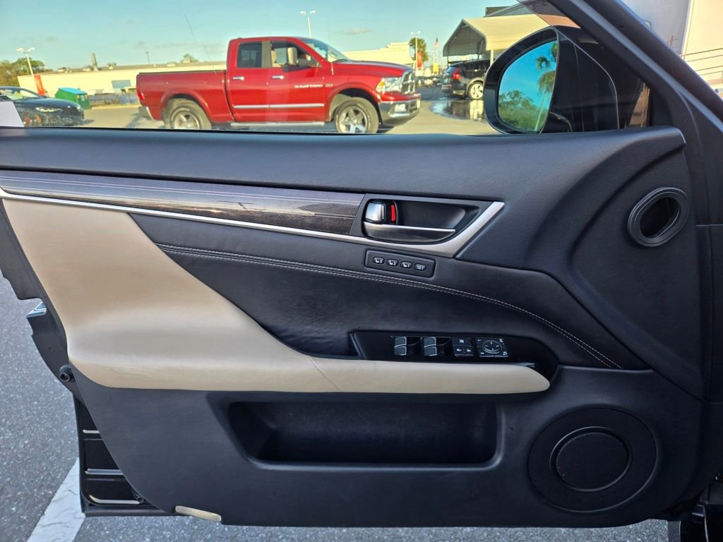 Used 2017 Lexus GS 350 image 24