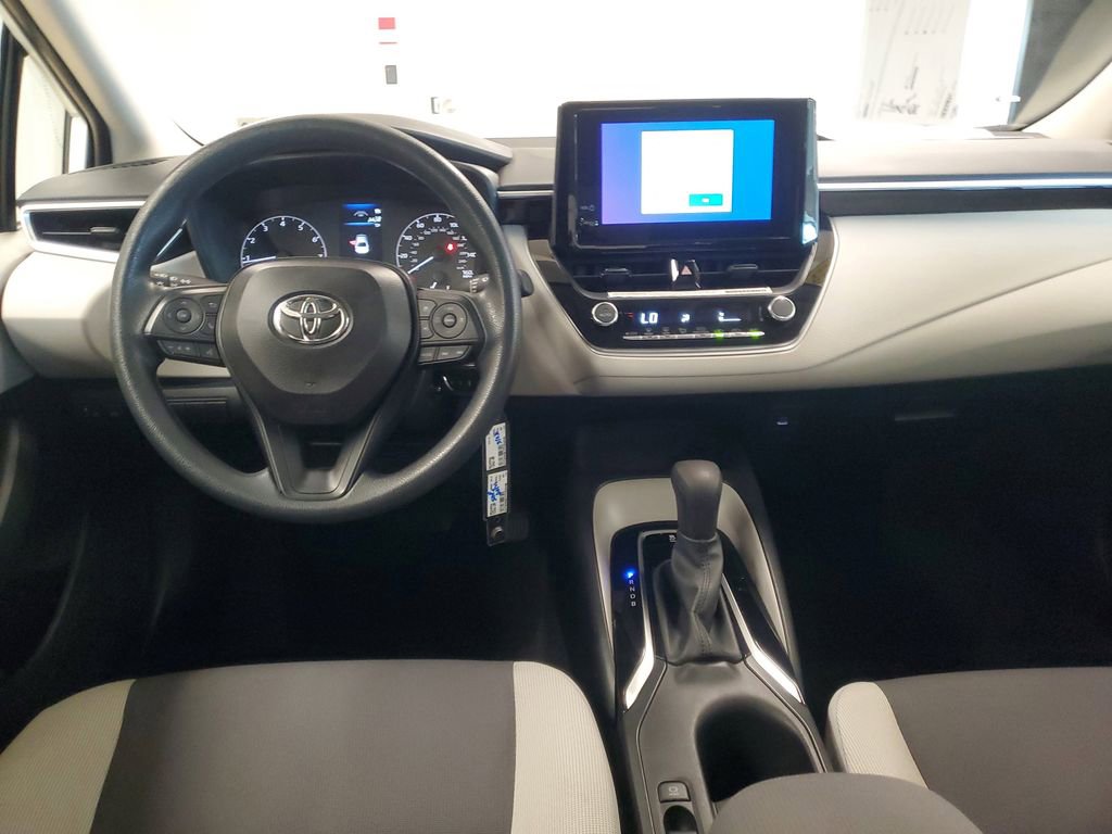 Used 2023 Toyota Corolla LE image 9