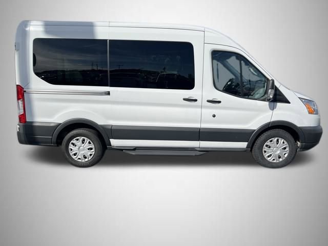 Used 2018 Ford Transit 150 XLT image 6