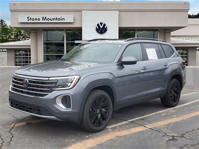 Certified 2025 Volkswagen Atlas SE