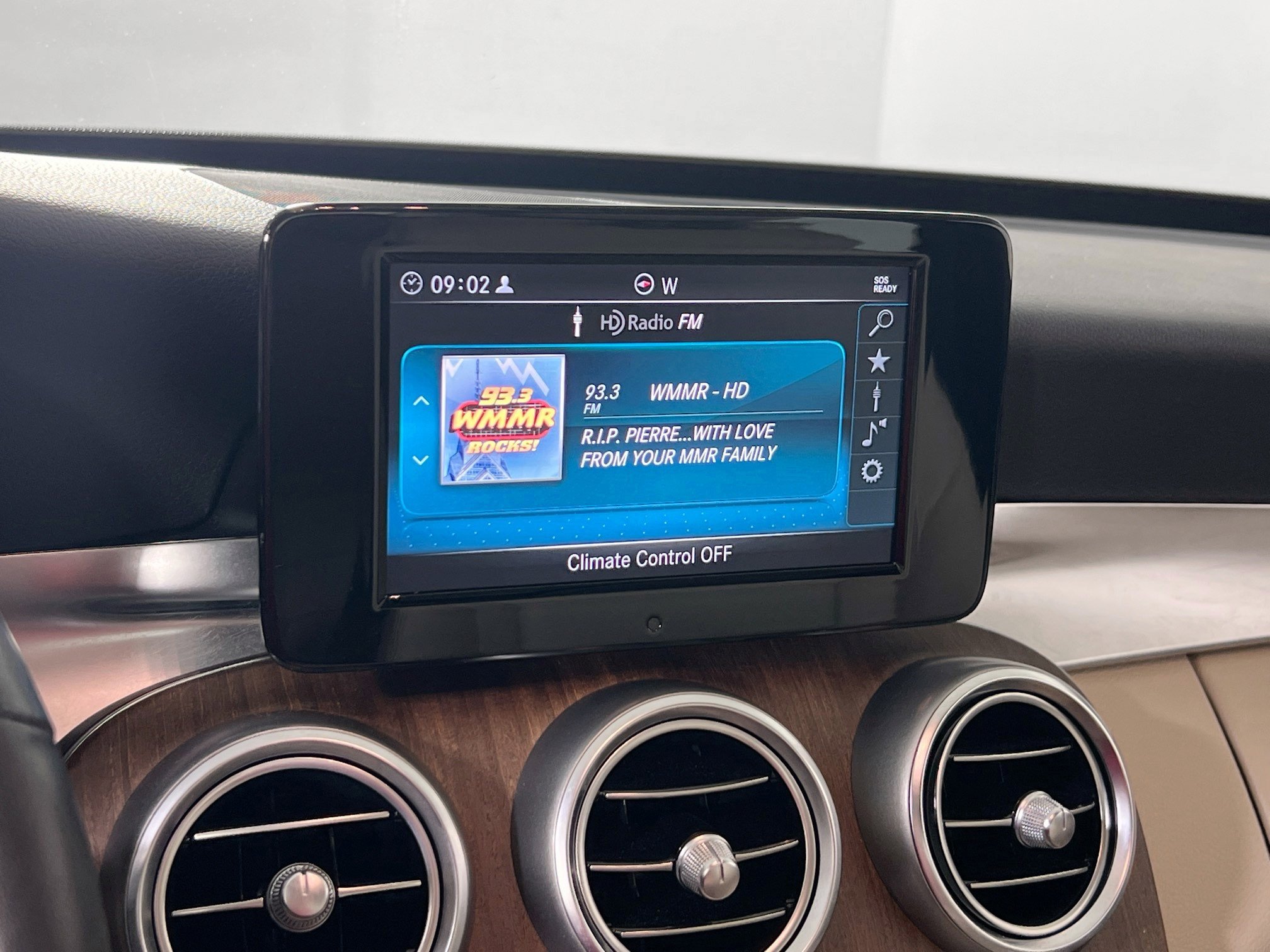 Used 2019 Mercedes-Benz C 300 4MATIC Sedan image 15