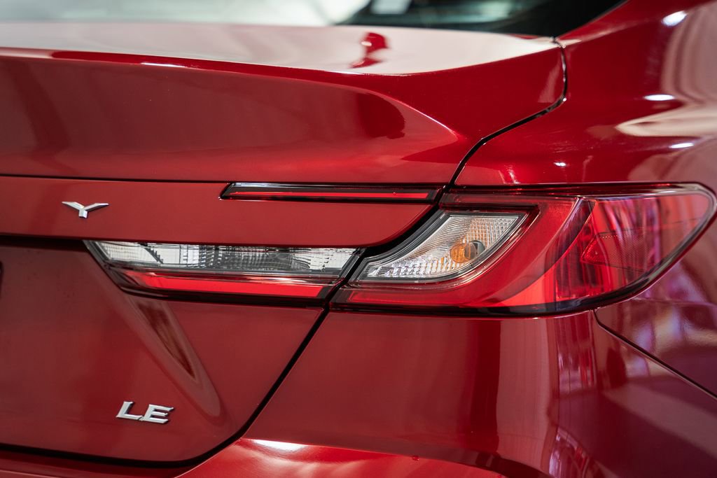 Used 2025 Toyota Camry LE image 6