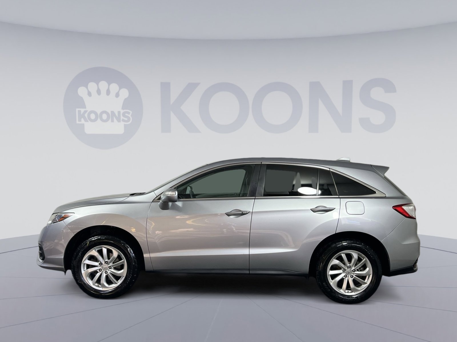 Used 2017 Acura RDX AWD image 2