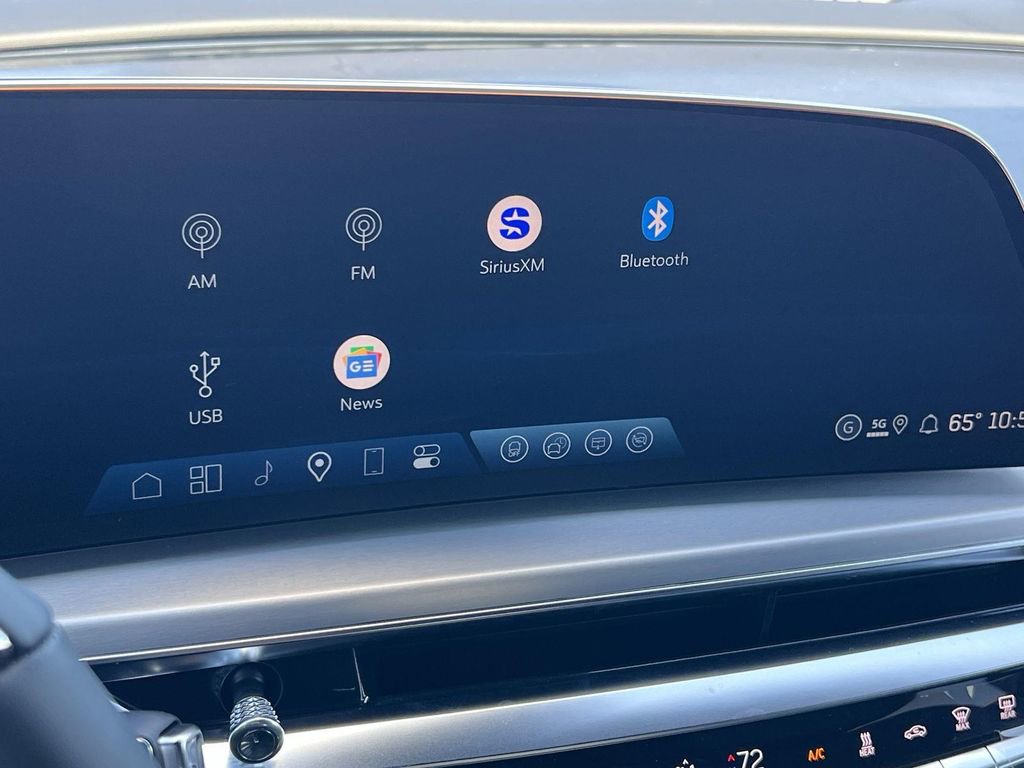 New 2026 Cadillac Lyriq Sport image 18