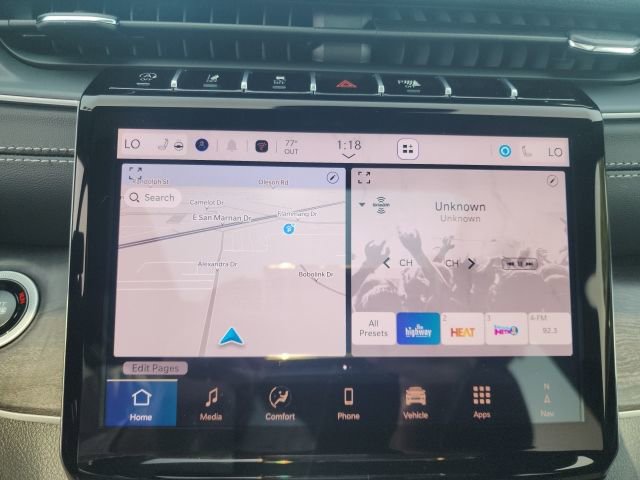 New 2025 Jeep Grand Cherokee Limited w/ Luxury Tech Group II image 2