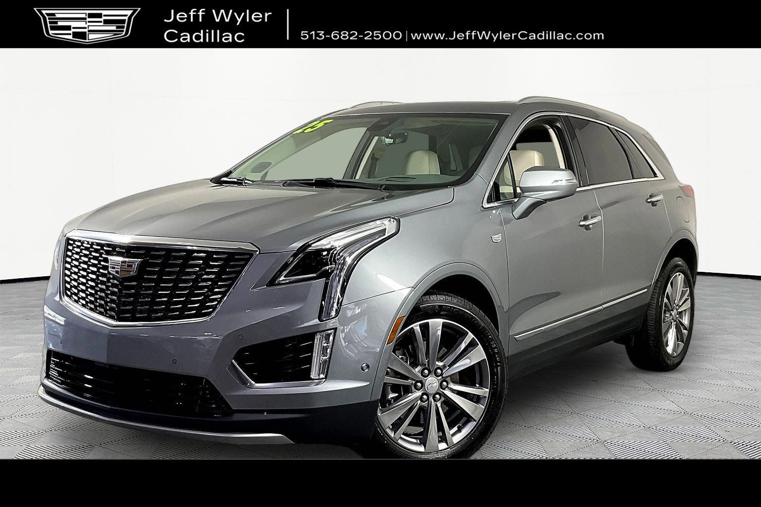 Used 2025 Cadillac XT5 Premium Luxury w/ Technology Package AWD/4WD image 1