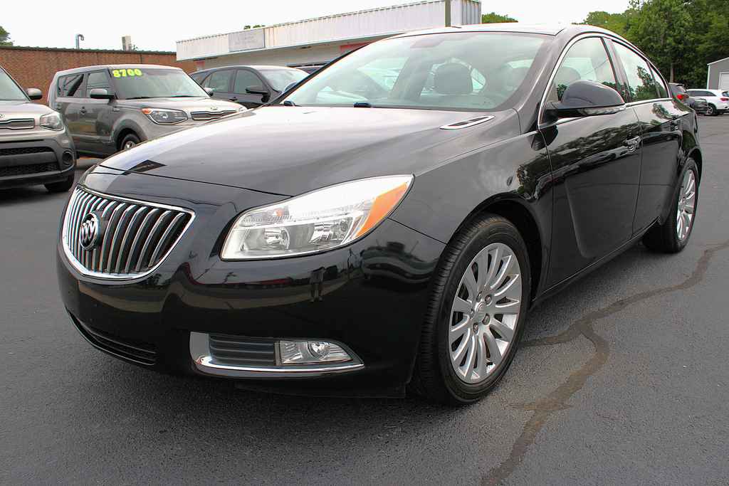 Used 2013 Buick Regal Premium
