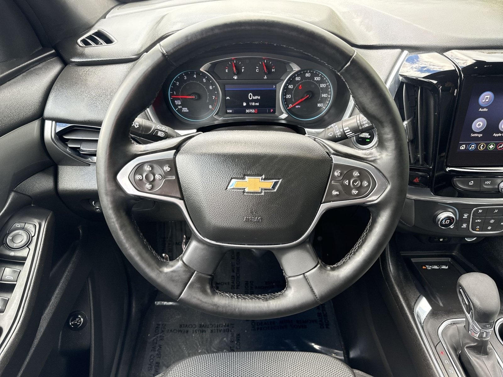 Used 2023 Chevrolet Traverse LT FWD image 17