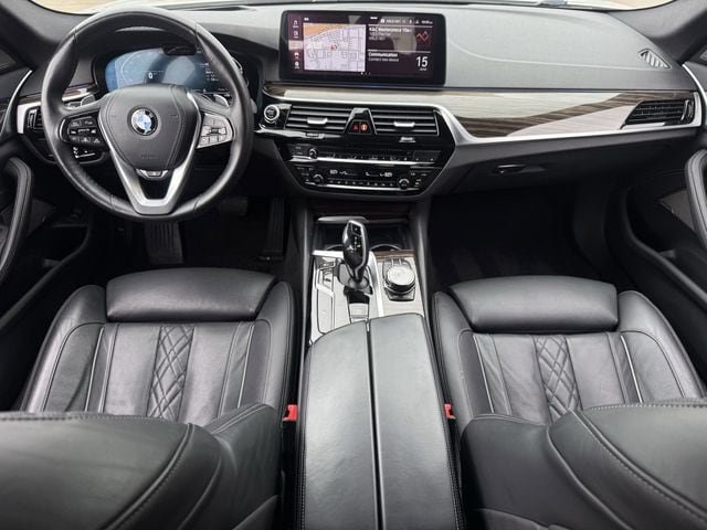 Used 2022 BMW 540i xDrive w/ Executive Package AWD/4WD image 11