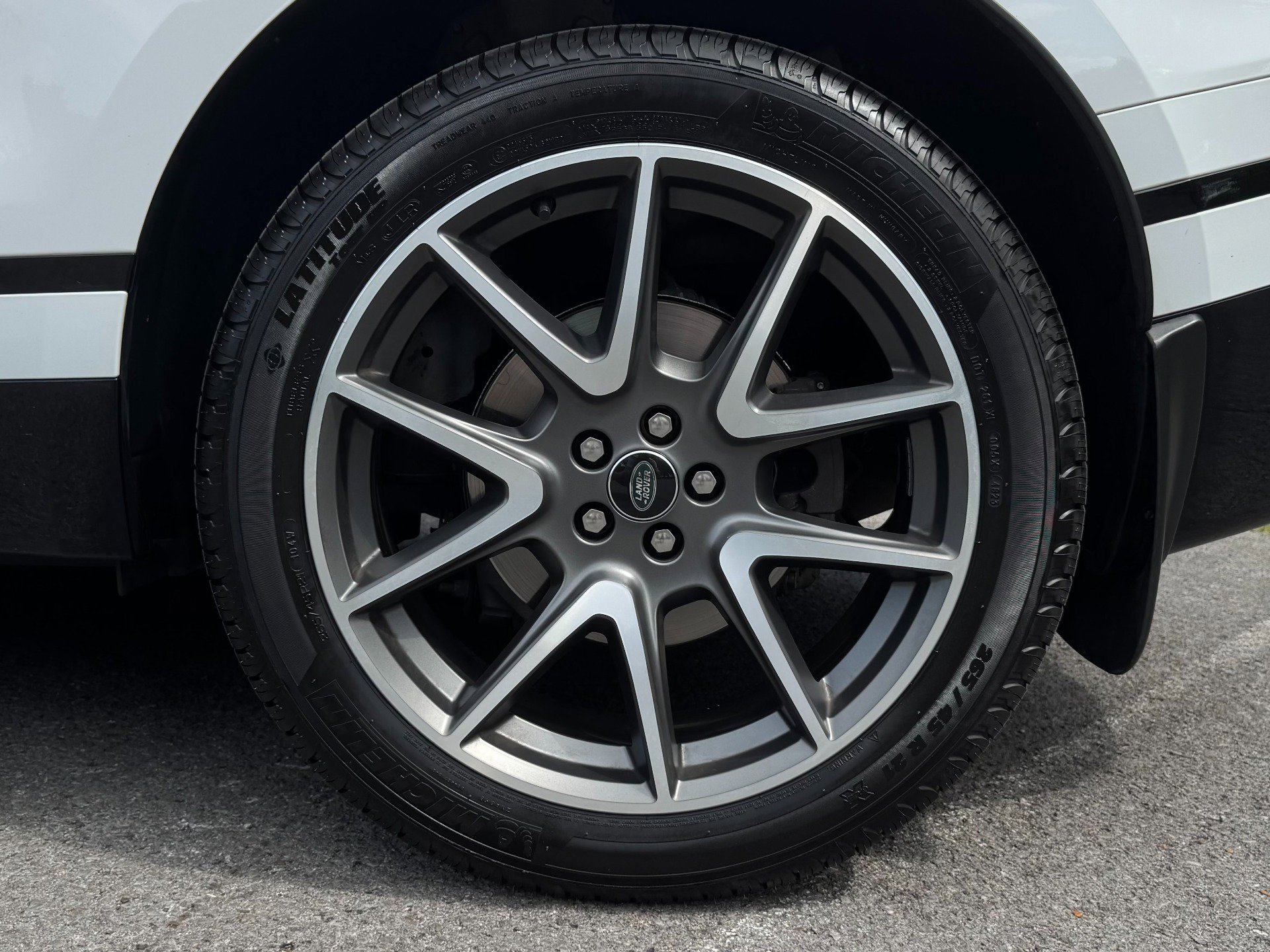 Used 2023 Land Rover Range Rover Velar R-Dynamic S image 88