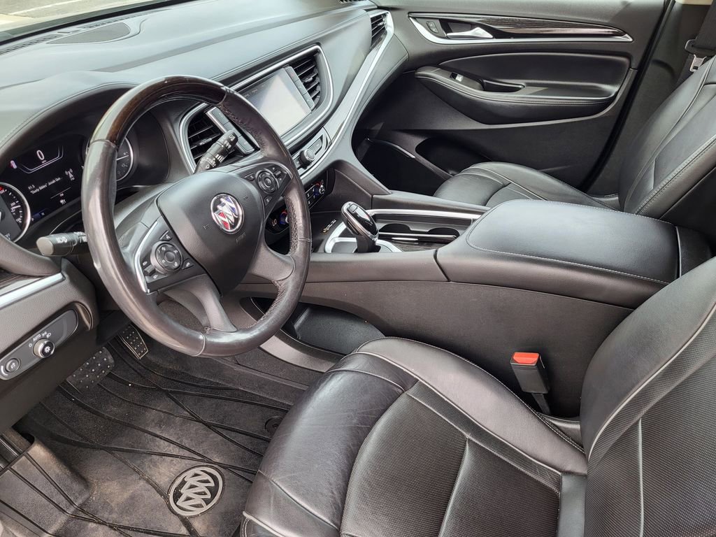 Used 2020 Buick Enclave Avenir w/ Avenir Technology Package AWD/4WD image 9