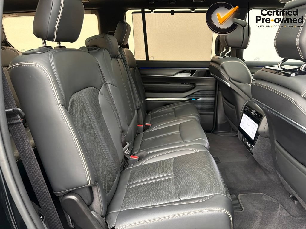 Certified 2023 Jeep Grand Wagoneer Series II AWD/4WD image 28