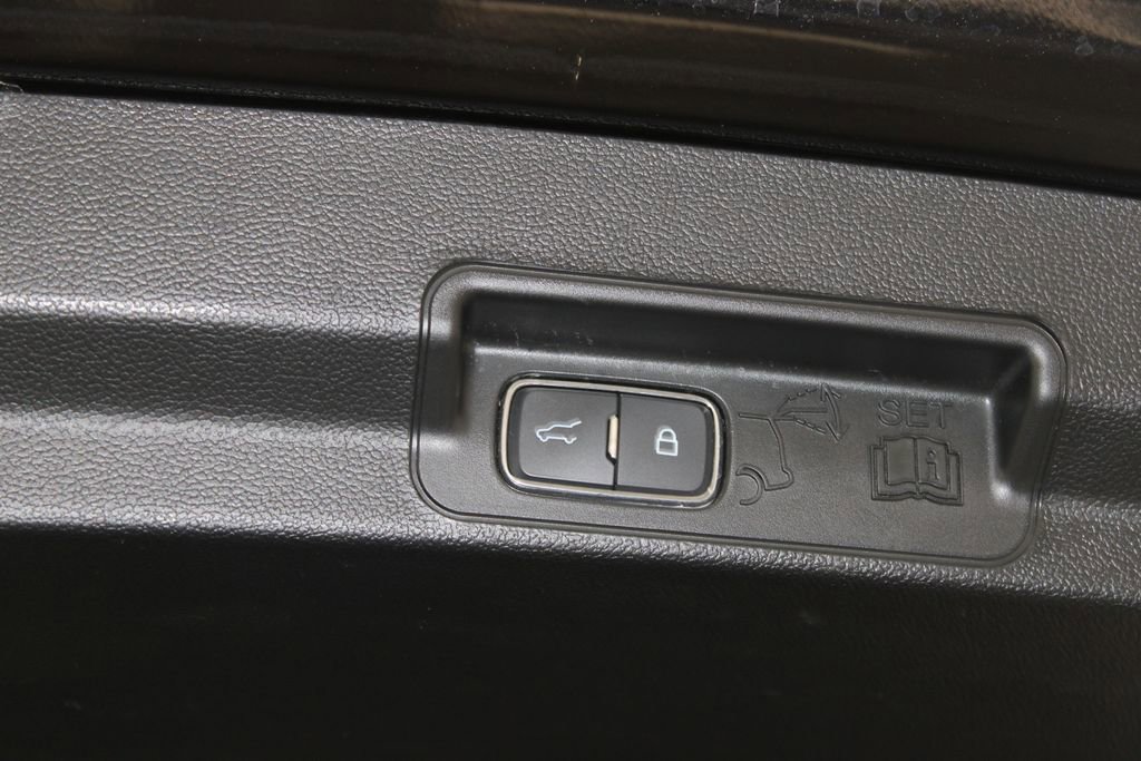Used 2024 Ford Explorer ST w/ Equipment Group 401A AWD/4WD image 40