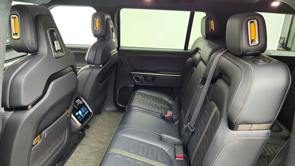 Used 2024 Rivian R1S Adventure AWD/4WD image 22