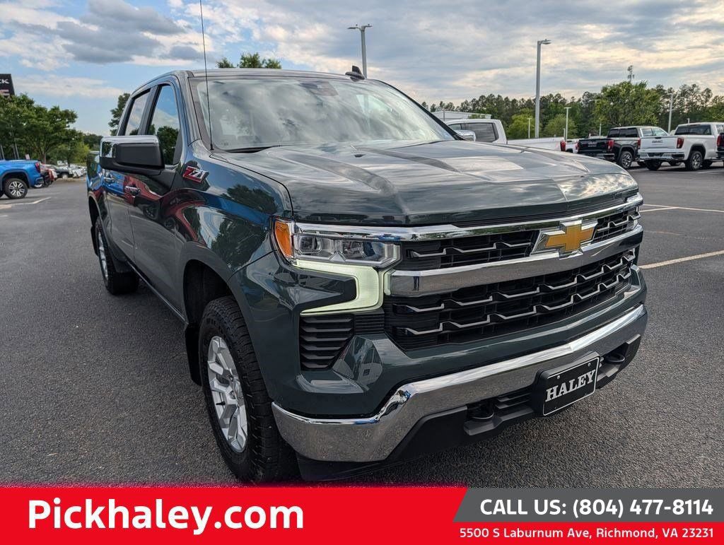 Used 2025 Chevrolet Silverado 1500 LT AWD/4WD image 1