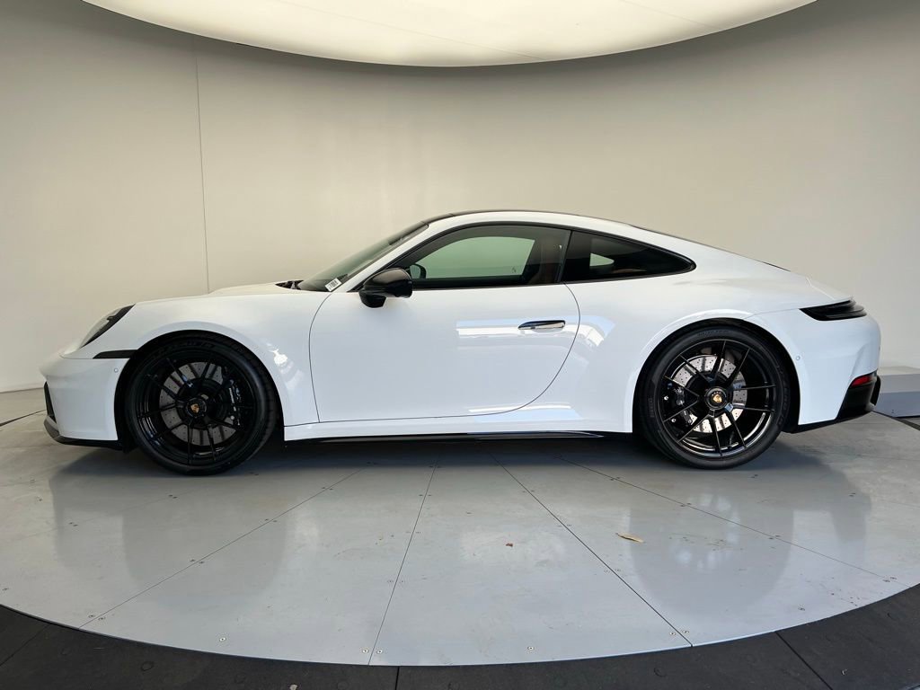 Certified 2025 Porsche 911 Carrera GTS image 2