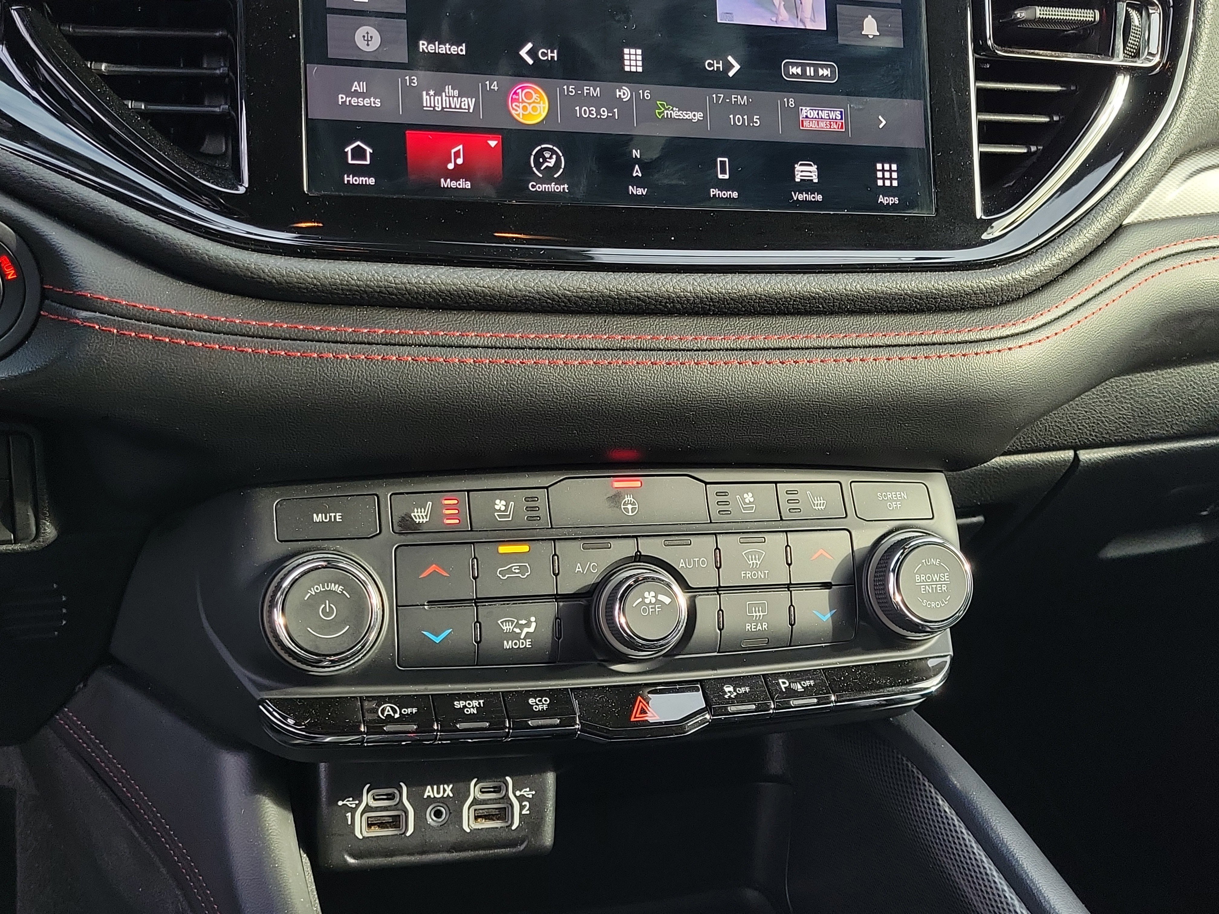 Used 2023 Dodge Durango GT image 27