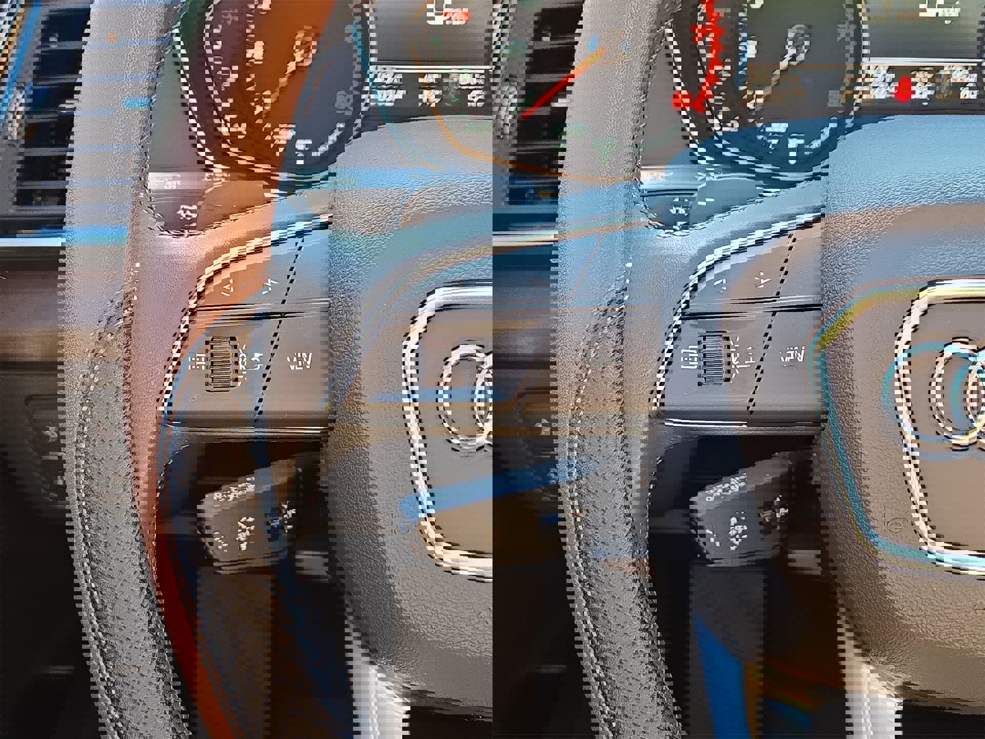 Used 2024 Audi Q5 2.0T Premium w/ Convenience Package image 21