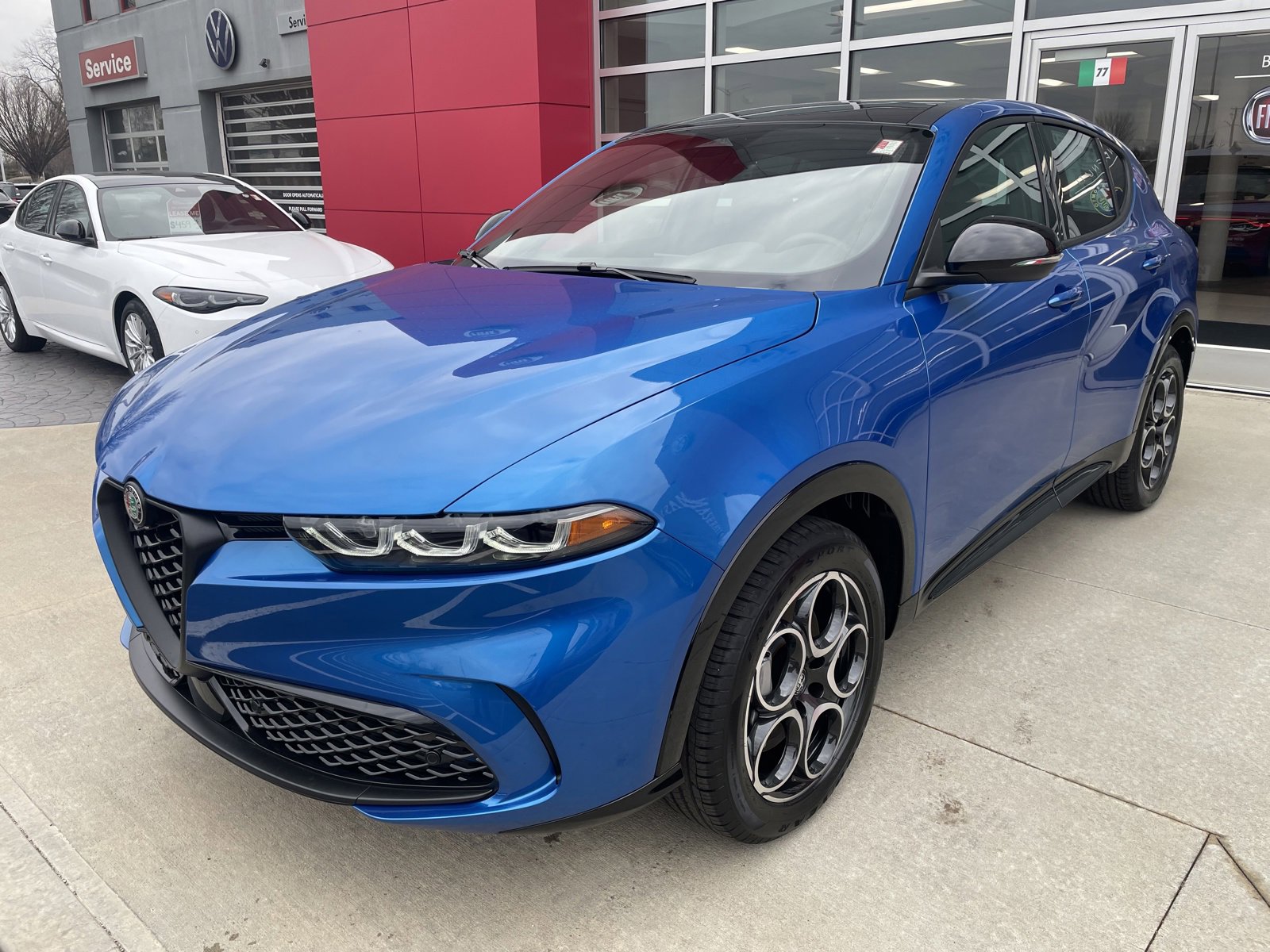 New 2025 Alfa Romeo Tonale image 3