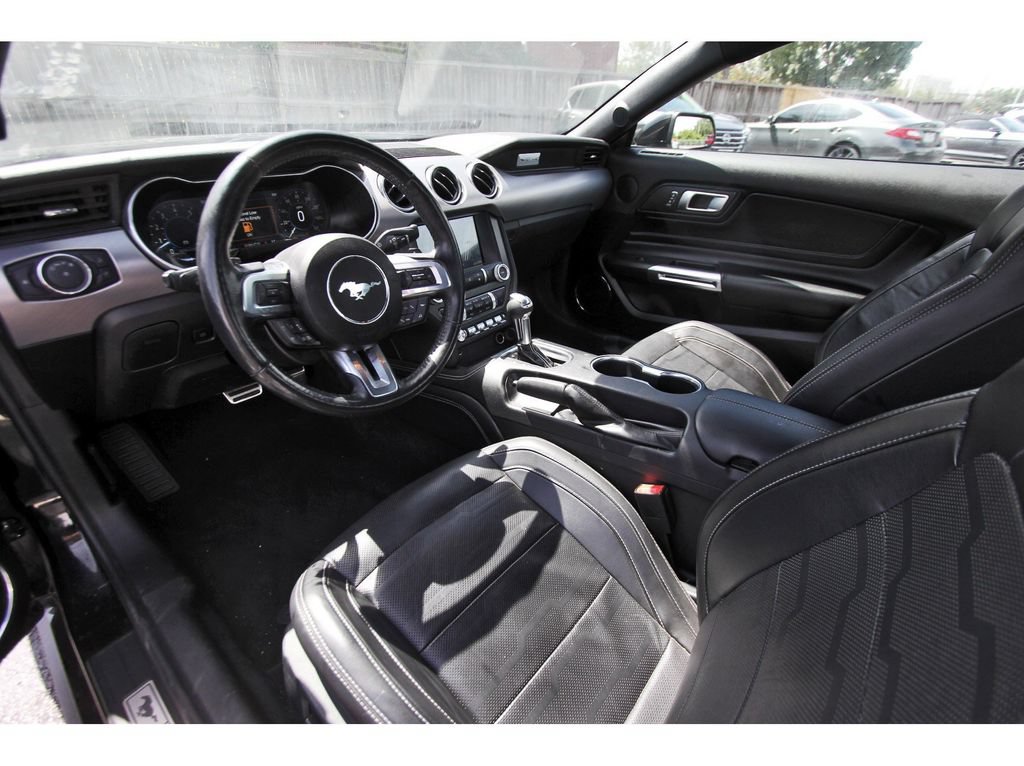 Used 2022 Ford Mustang GT Premium w/ Equipment Group 401A RWD image 9
