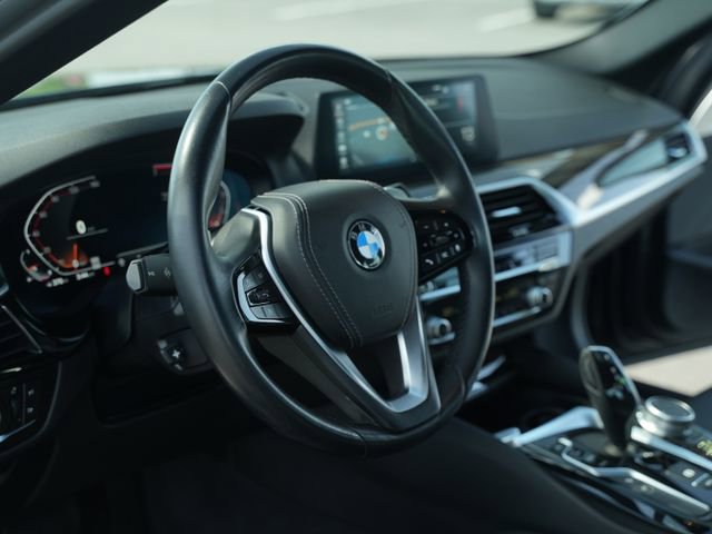 Used 2020 BMW 530i w/ Convenience Package RWD image 27