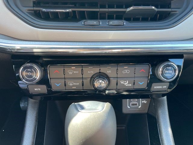 Used 2024 Jeep Compass Limited AWD/4WD image 49