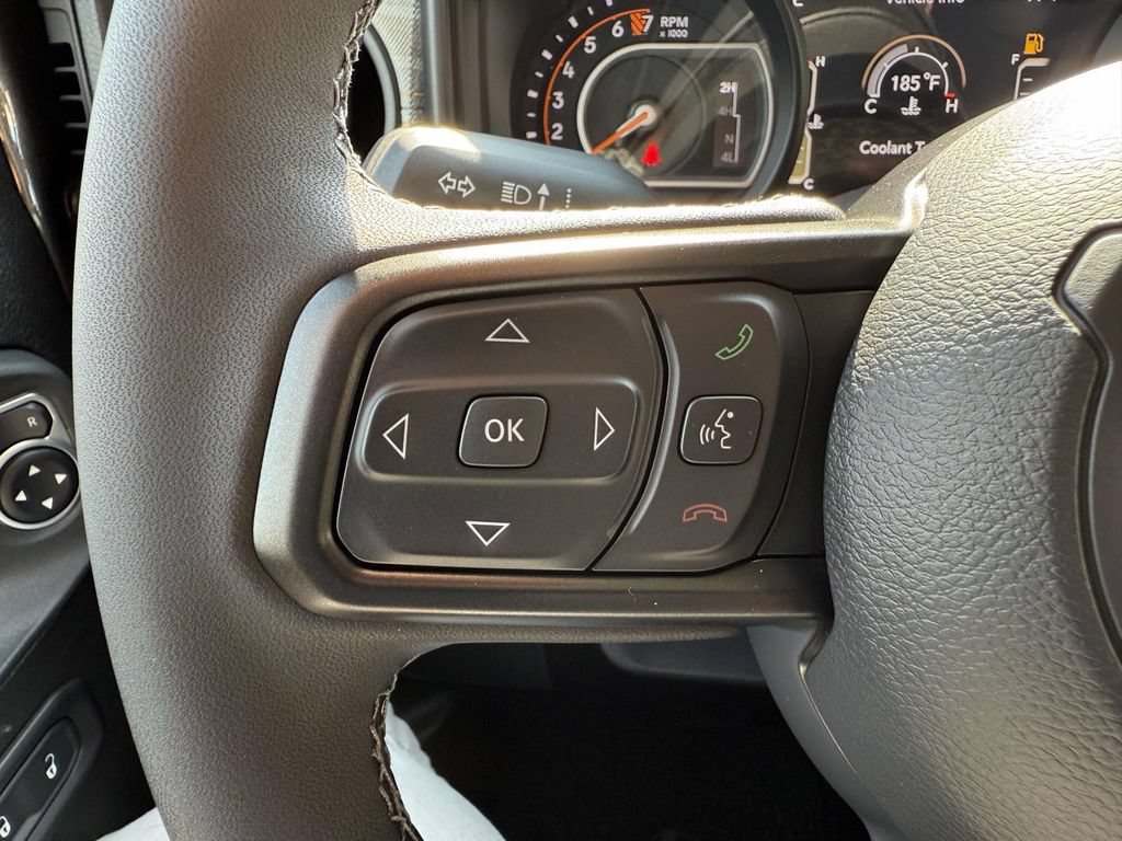 New 2026 Jeep Gladiator Sport AWD/4WD image 24