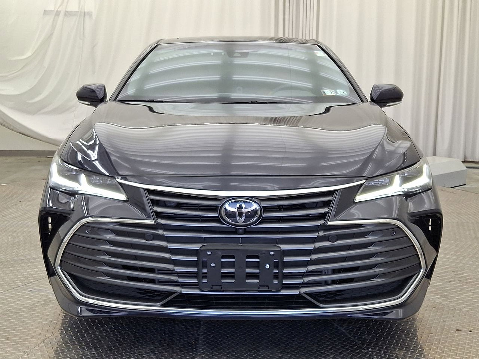 Used 2022 Toyota Avalon Limited w/ Advanced Safety Package image 29