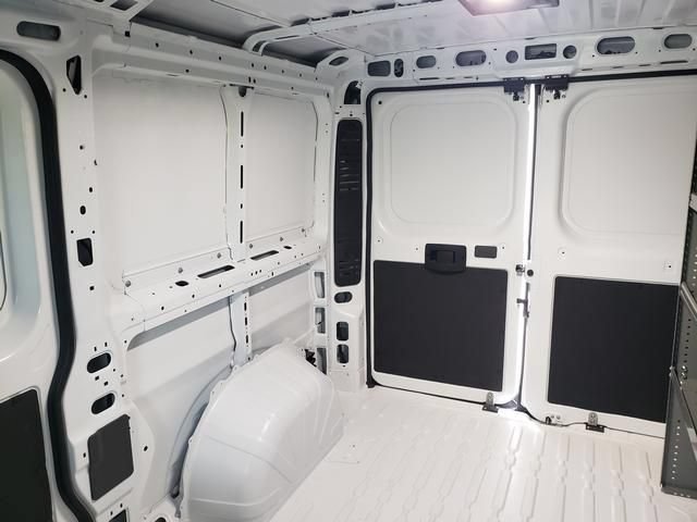 Used 2025 RAM ProMaster 2500 w/ Convenience Group FWD image 15