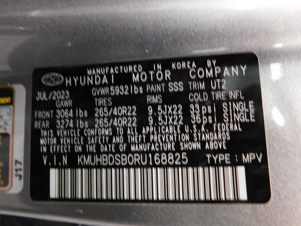 Used 2024 Genesis GV80 2.5T w/ Prestige Package image 33