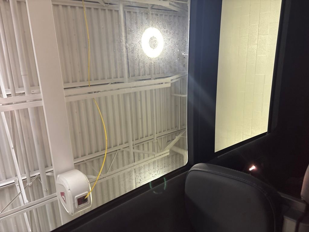 Used 2025 Mercedes-Benz GLC 350e 4MATIC image 21