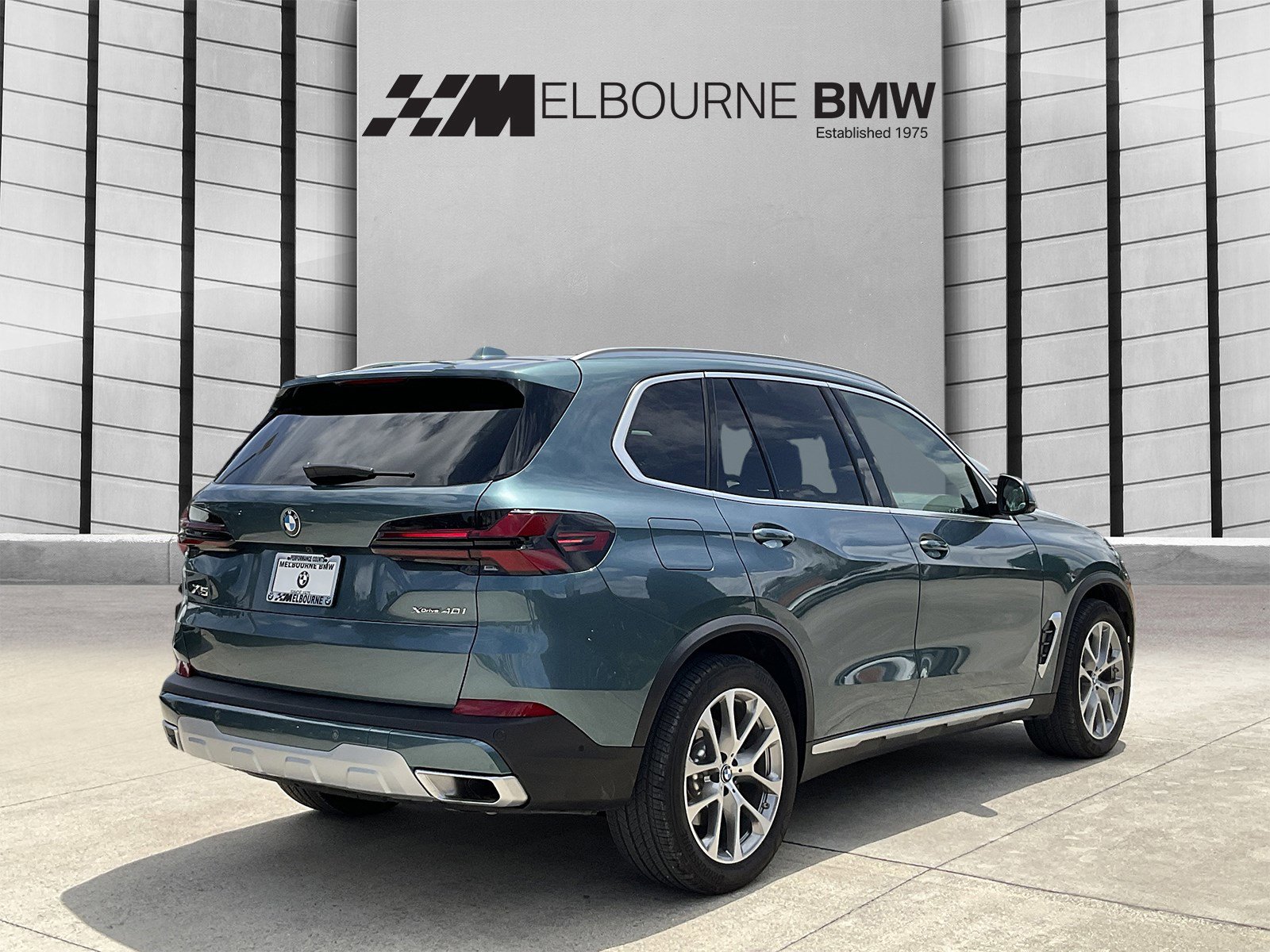 Used 2026 BMW X5 xDrive40i w/ Premium Package AWD/4WD image 4