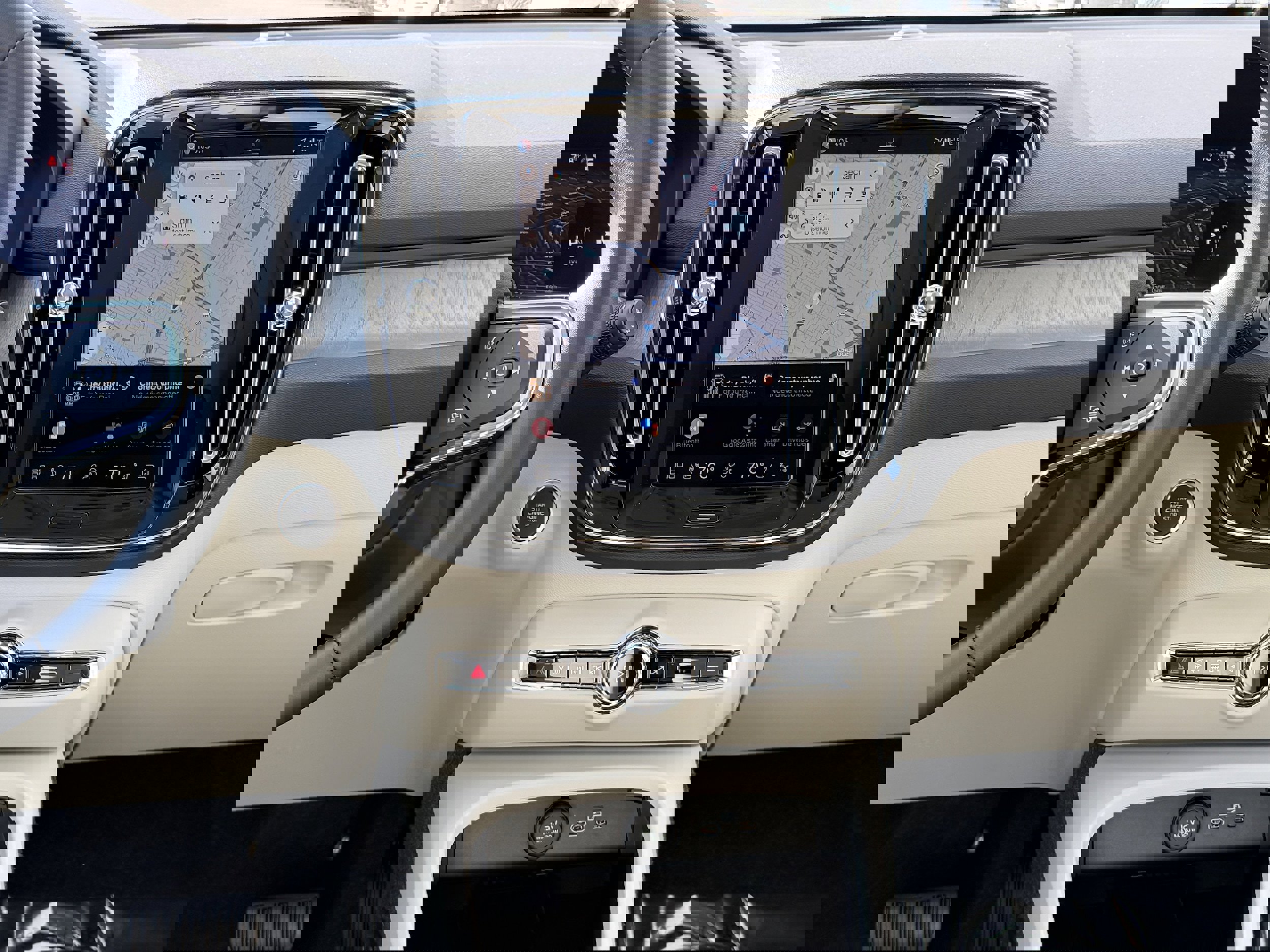 New 2026 Volvo XC40 B5 Plus w/ Protection Package Premier image 12