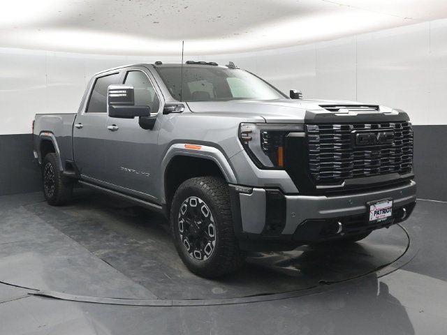 Used 2025 GMC Sierra 3500 Denali Ultimate AWD/4WD image 36