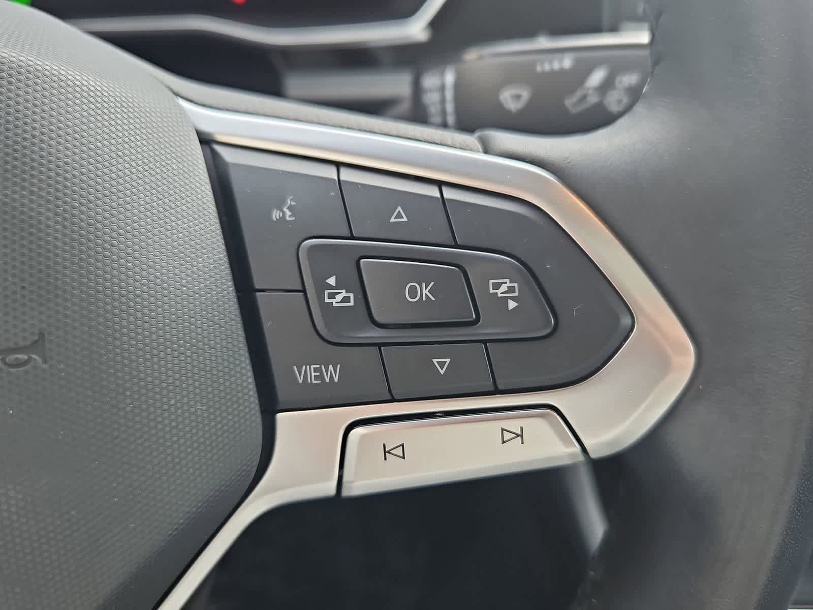 Certified 2023 Volkswagen Jetta SE image 25