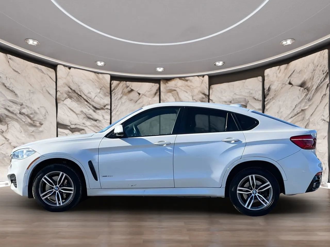 Used 2019 BMW X6 xDrive50i image 8