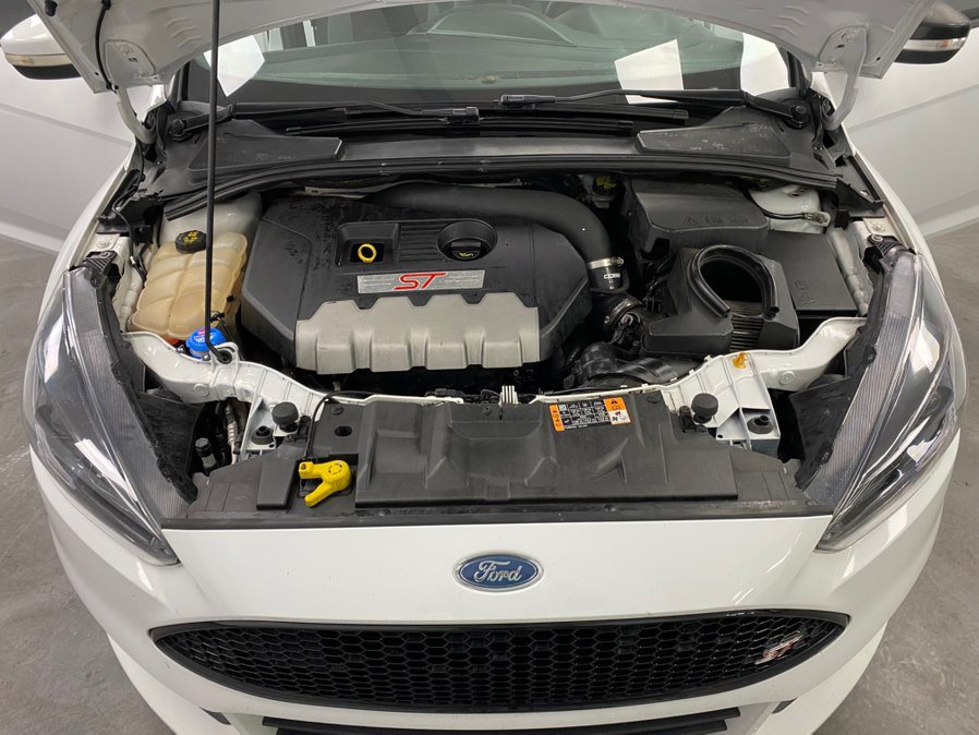 Used 2016 Ford Focus ST FWD image 44