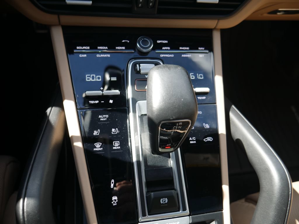 Certified 2023 Porsche Cayenne GTS AWD/4WD image 36