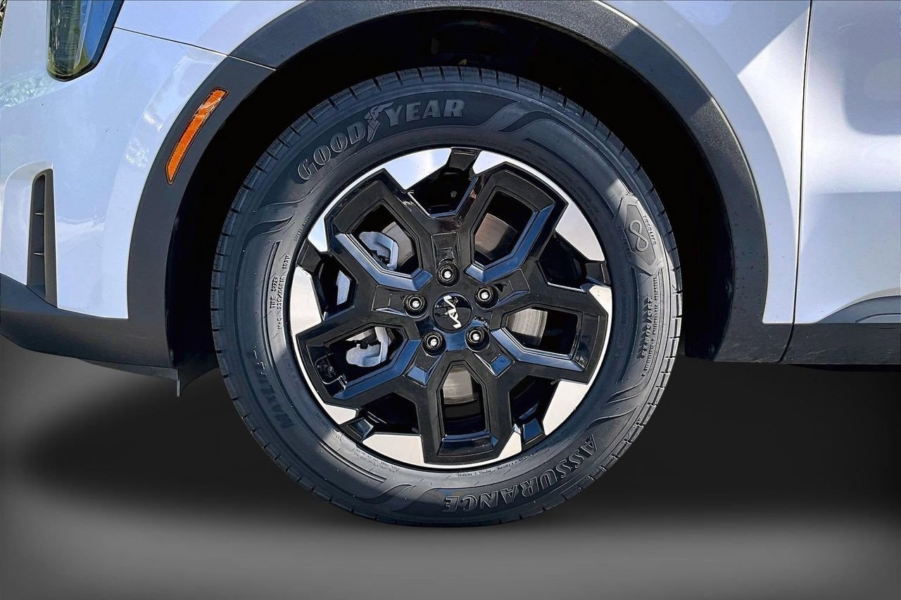 Used 2025 Kia Sorento S w/ Panoramic Sunroof Package FWD image 34