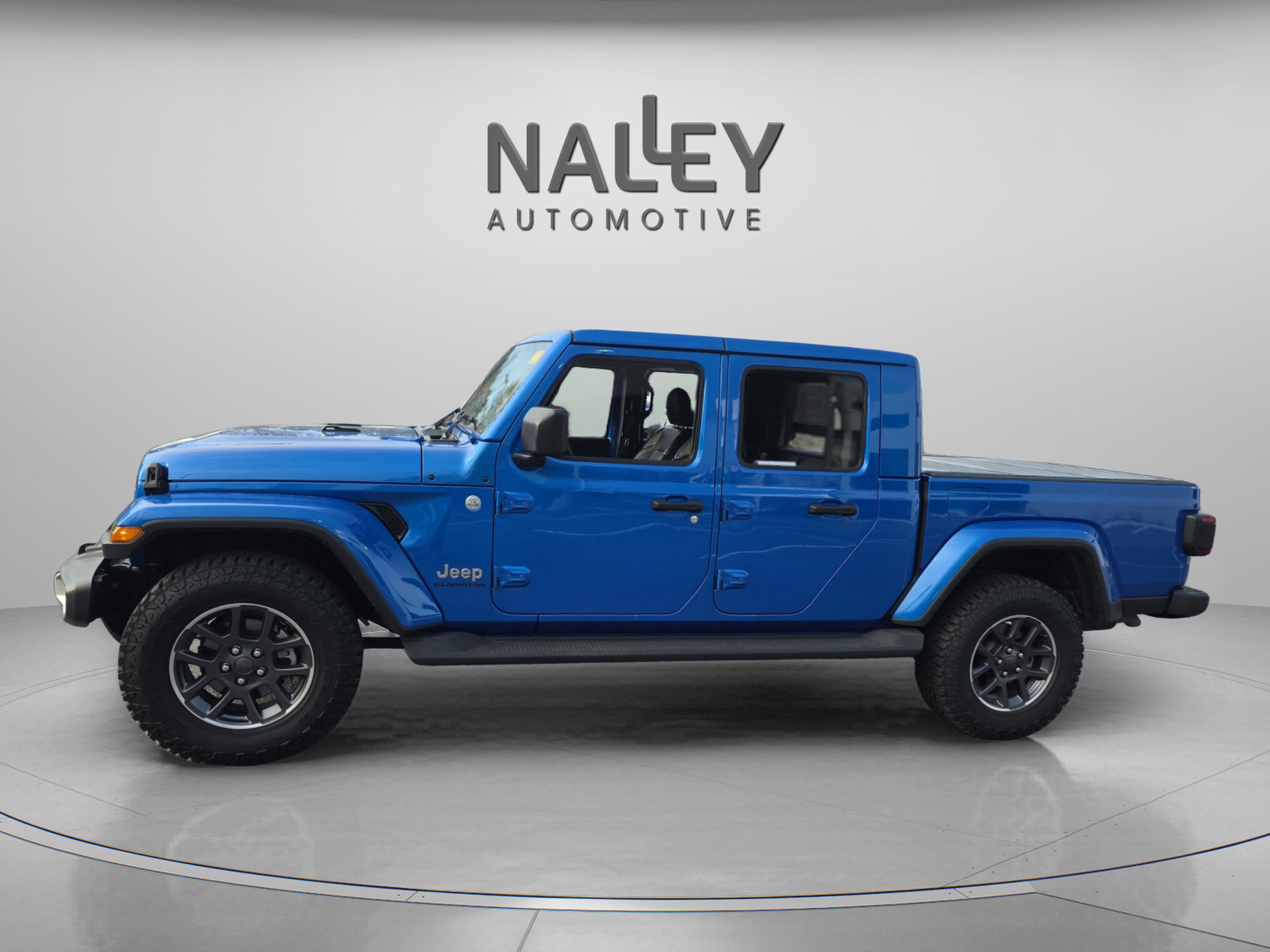 Used 2020 Jeep Gladiator Overland image 2