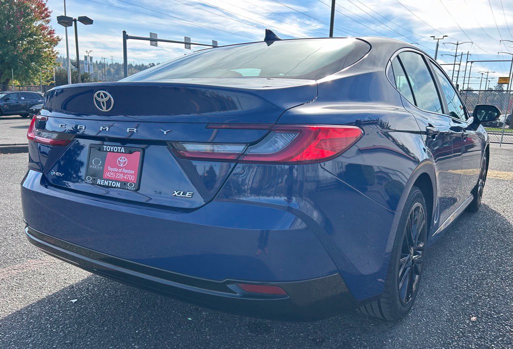 Certified 2025 Toyota Camry XLE FWD image 5