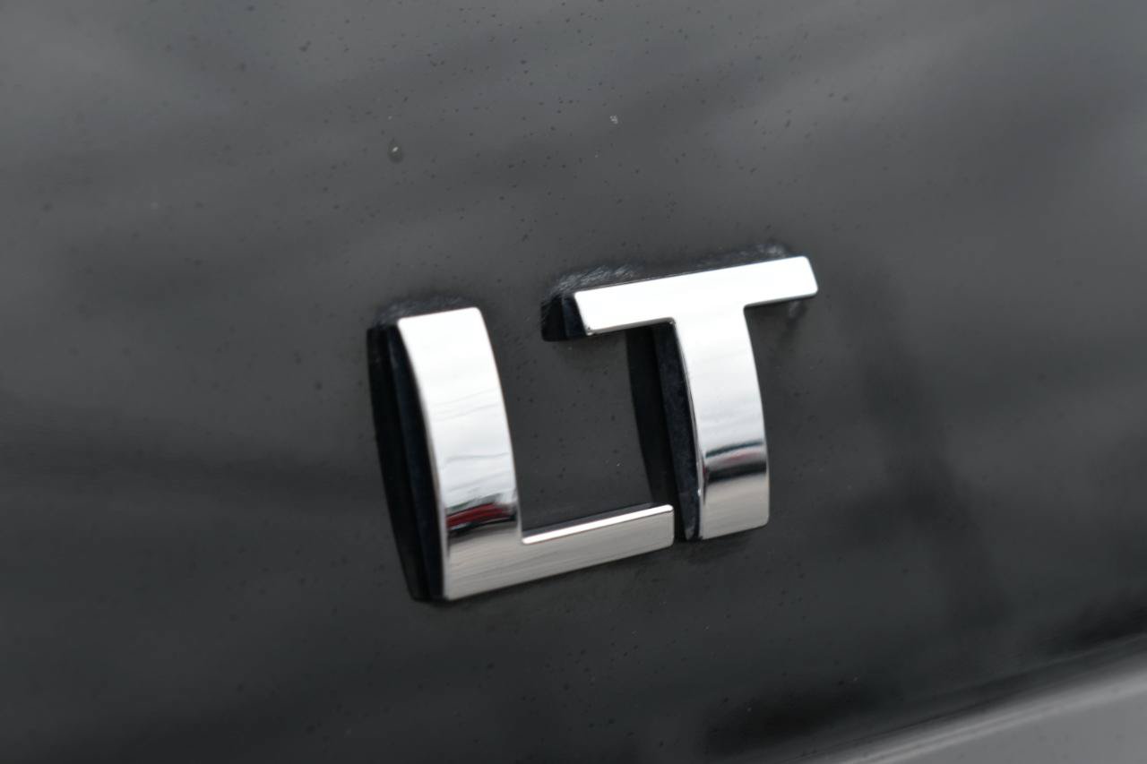 Used 2019 Chevrolet Suburban LT AWD/4WD image 47