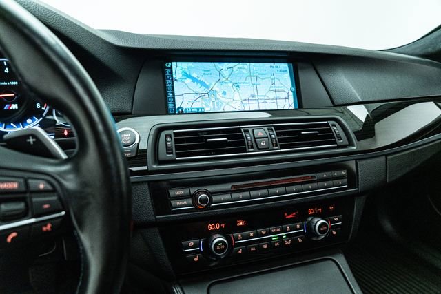 Used 2013 BMW M5 image 23