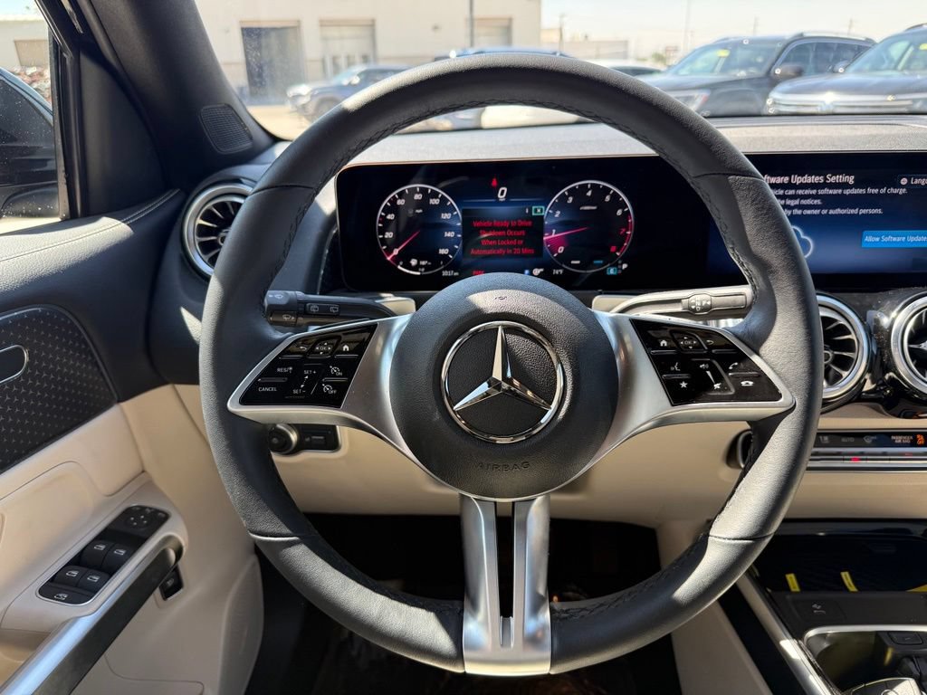 Used 2026 Mercedes-Benz GLB 250 image 16