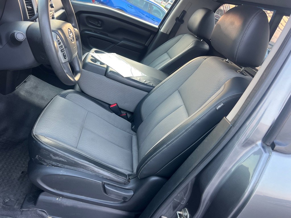 Used 2017 Nissan Titan S RWD image 13
