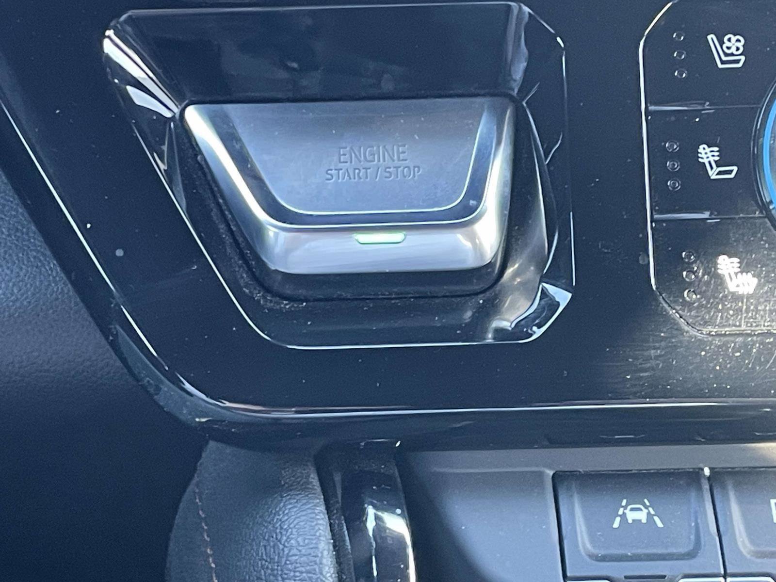 Used 2024 GMC Sierra 1500 AT4 w/ AT4 Premium Package image 11