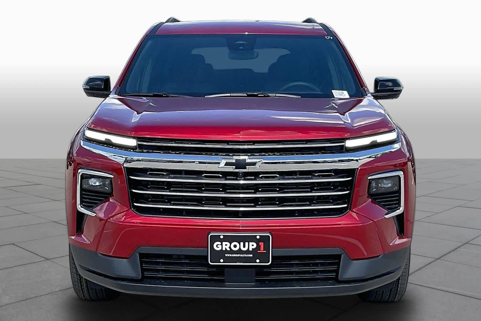 New 2027 Chevrolet Traverse LT w/ Driver Confidence Package FWD image 2
