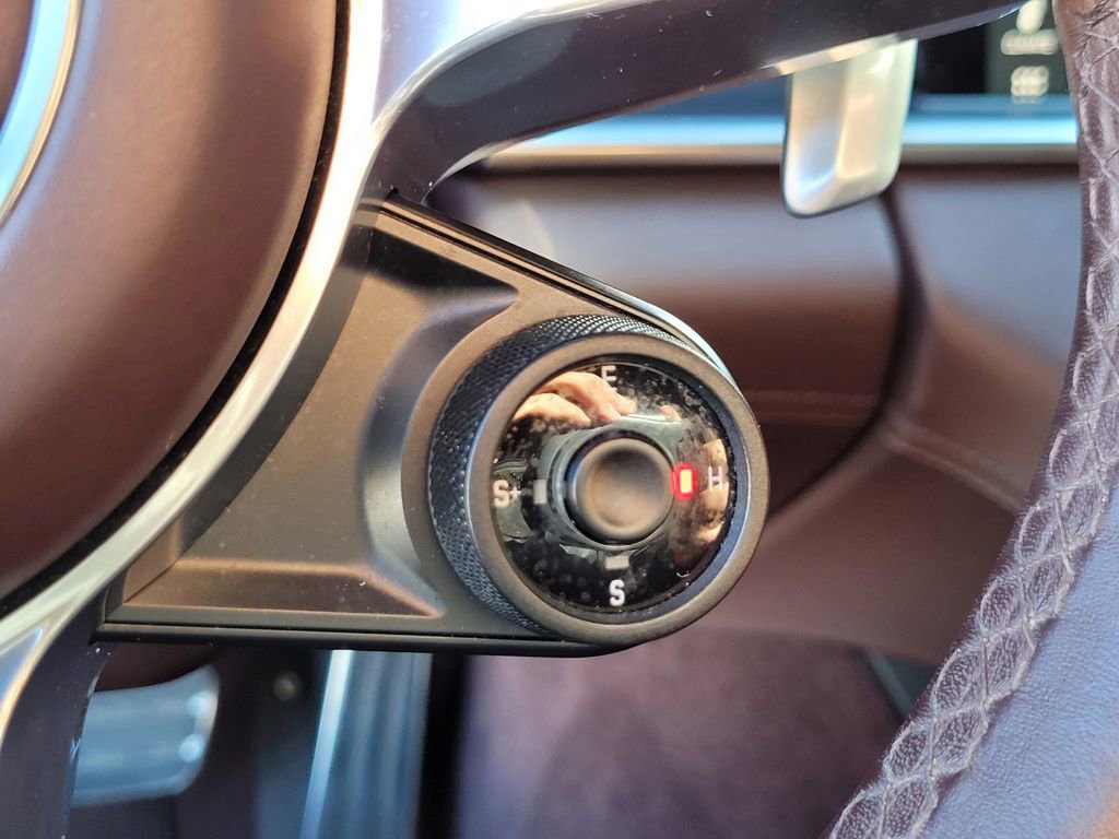 Used 2018 Porsche Panamera 4 w/ Premium Package Plus image 27