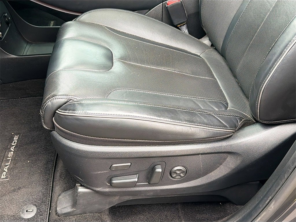 Used 2022 Hyundai Palisade Calligraphy image 20