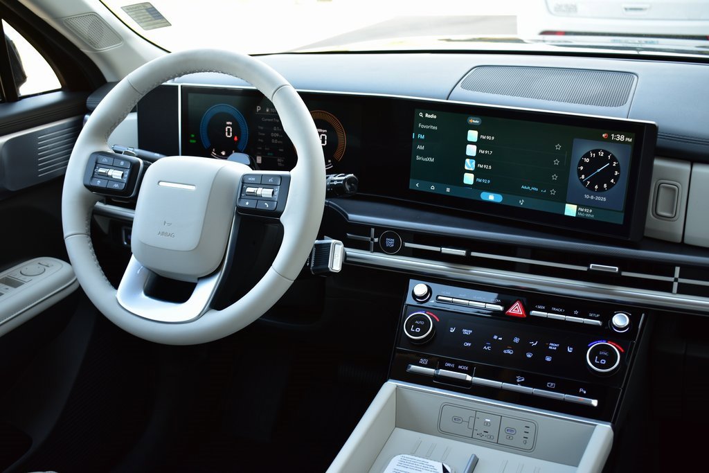 New 2026 Hyundai Santa Fe SEL image 34